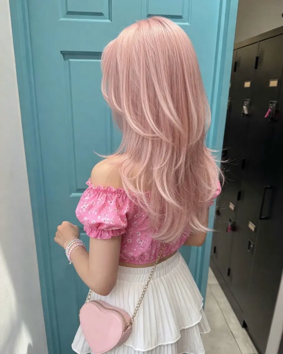ロング カラー ヘアアレンジ ベージュカラー ブリーチ ケアブリーチ イルミナカラー ピンクカラー カット ヘアカラー ハイトーン特化🤍 浦住のヘアスタイル