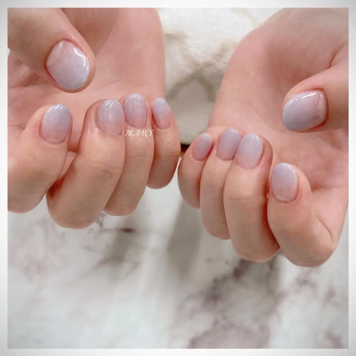 ネイル グラデーション 水色 ニュアンスネイル オフィスネイル シンプルネイル ハンドネイル Mary nail .narumiのネイルデザイン