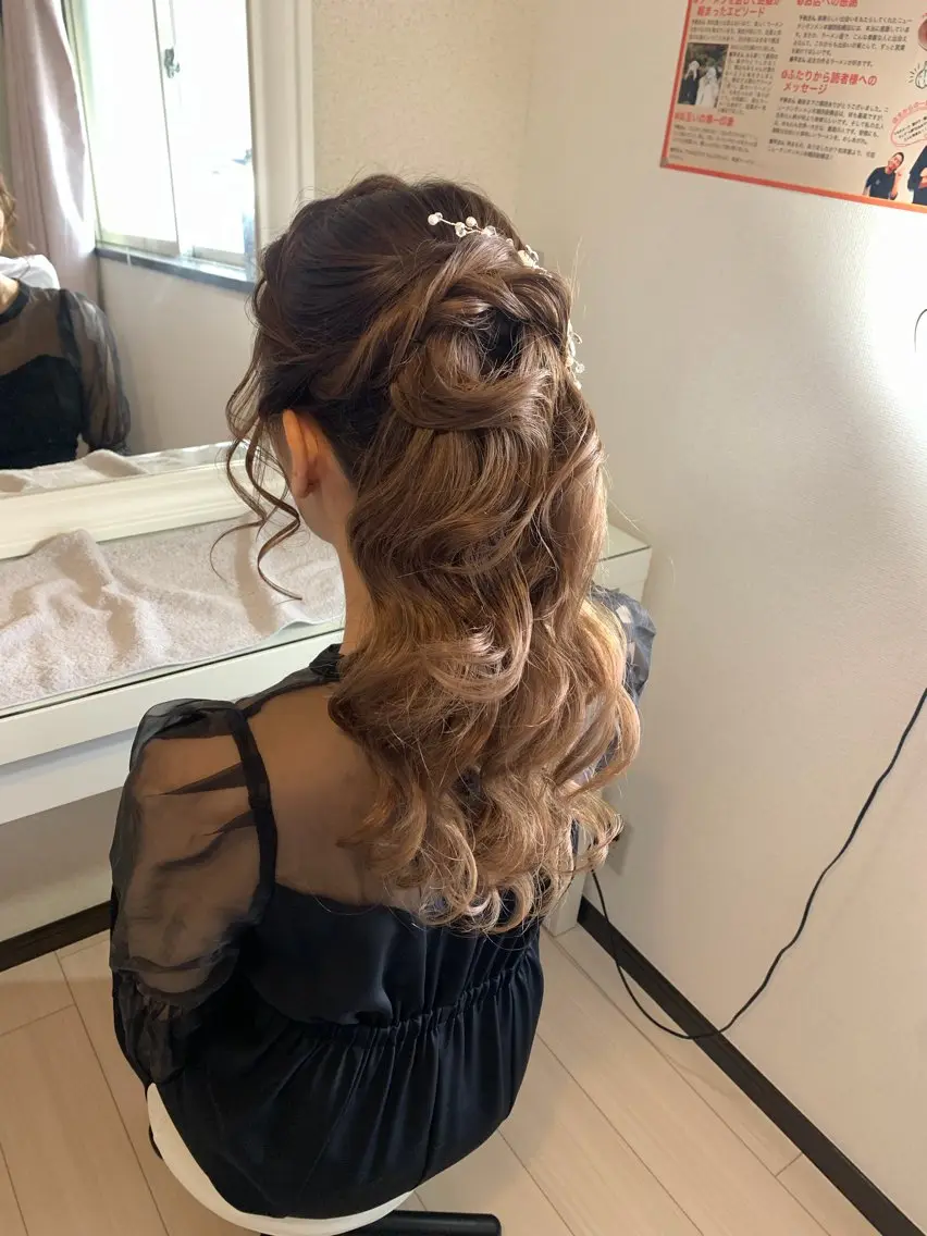 ヘアアレンジ ポニーテール 結婚式・ブライダル デート 三富 千秋のヘアスタイル