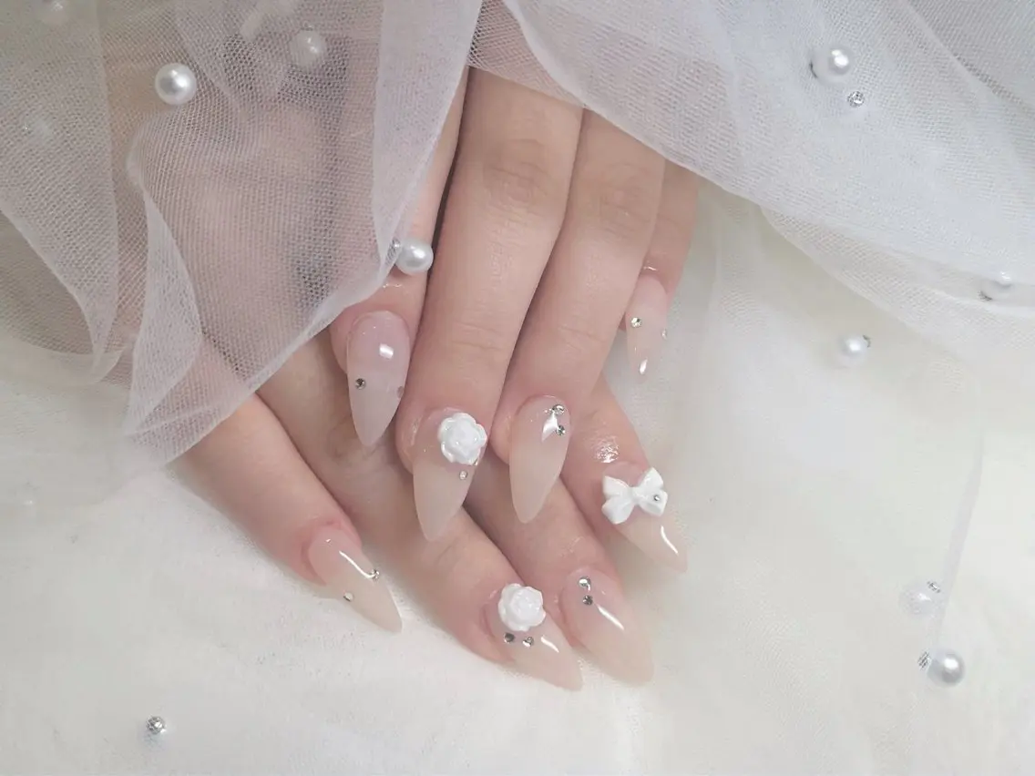 ネイル ハンドネイル ワンホン韓国ちゅるん ネイル✨🎀AMIのネイルデザイン