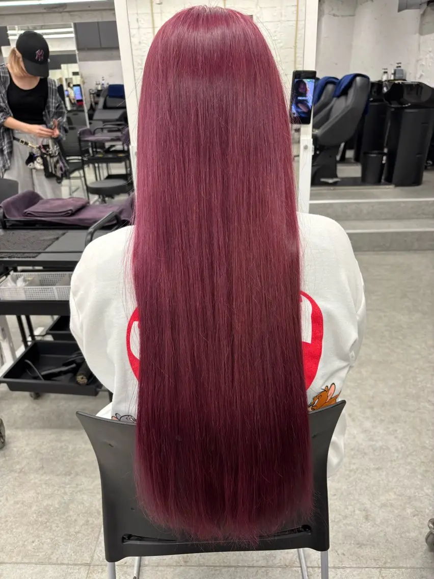 ロング カラー 韓国レイヤー透明感 艶カラー美髪縮毛矯正のヘアスタイル