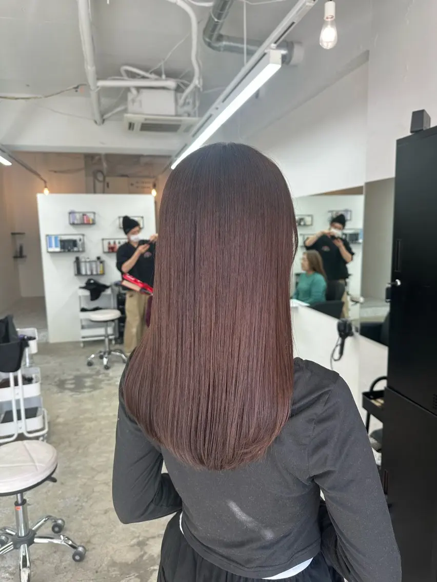 セミロング カラー カット 縮毛矯正 トリートメント 艶髪/縮毛矯正 特化 ヒトシのヘアスタイル