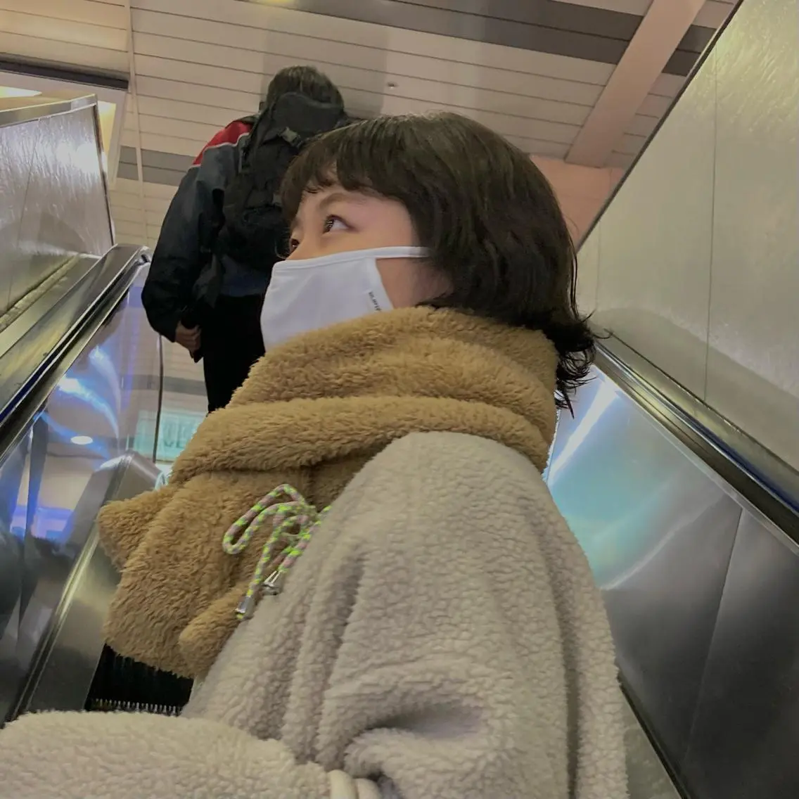ショート カラー ブラウンカラー 幡野 朋美のヘアスタイル