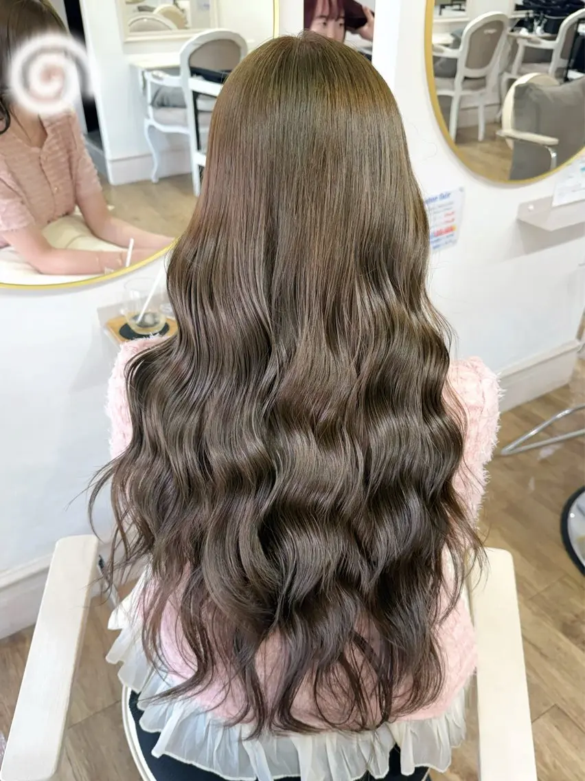 ロング カラー ヘアカラー トリートメント Ria🌙*ﾟ 艶カラーのヘアスタイル