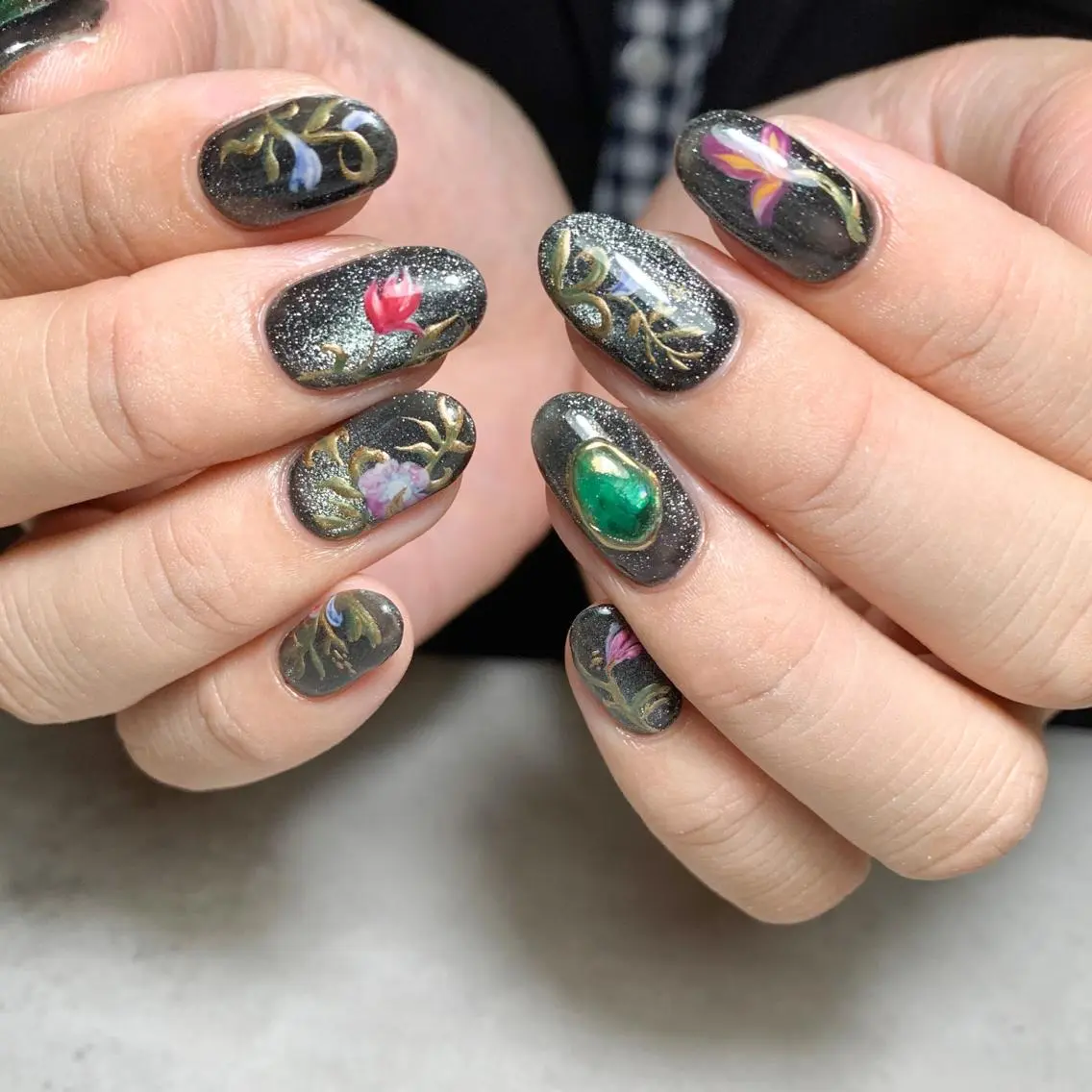 ネイル ハンドネイル FIORITURA aiのネイルデザイン