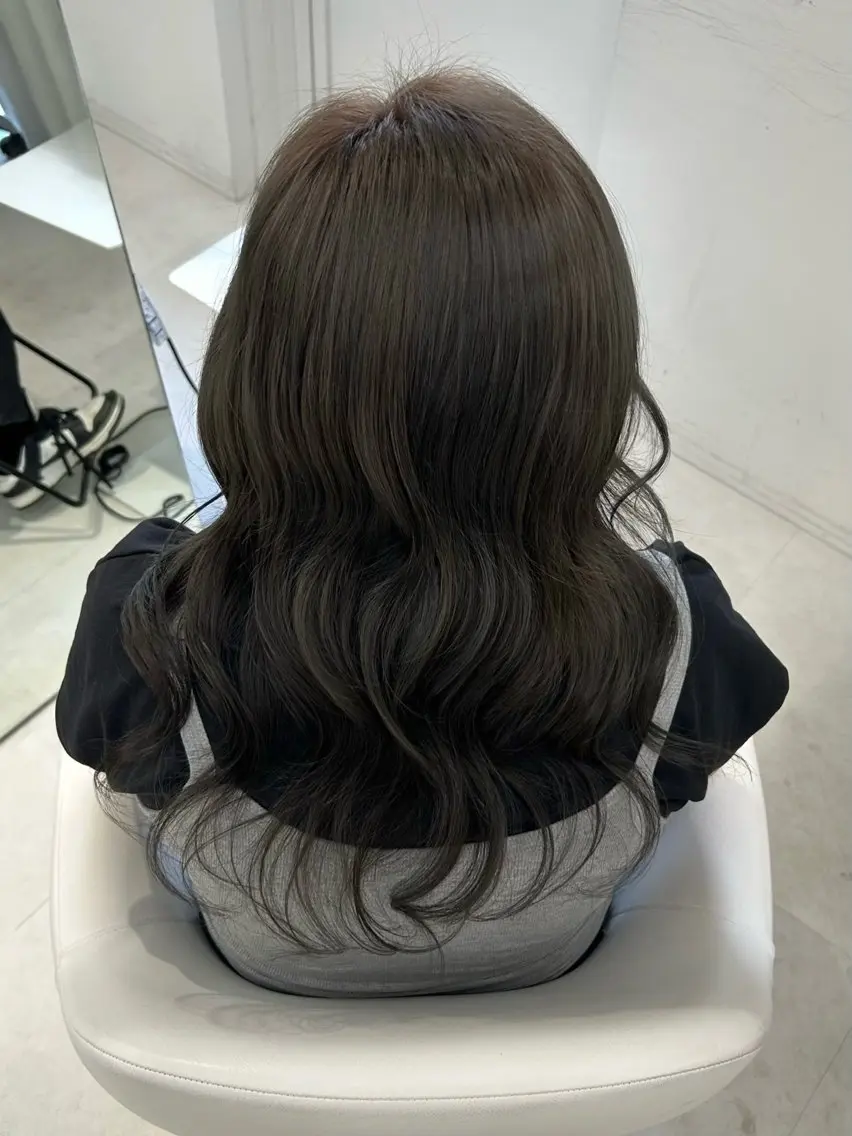 カラー 透明感カラー グレージュ ヘアカラー トリートメント juve.大分/ 秋月ひとはのヘアスタイル