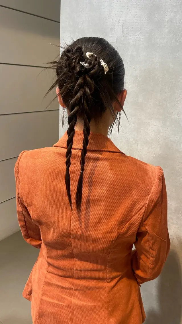 ロング ヘアセット chic 渡辺 桃羽のヘアスタイル