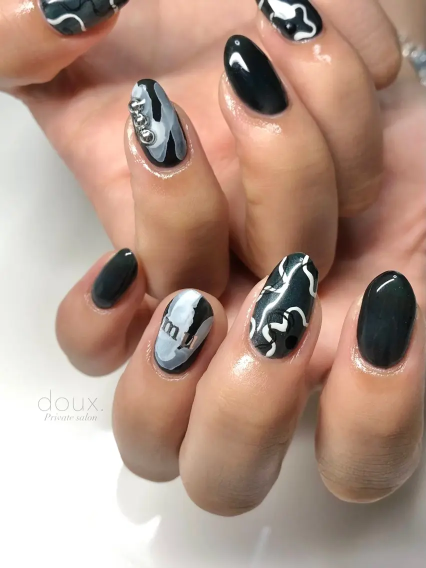 ネイル フットネイル 韓国ネイル マグネットネイル ニュアンスネイル オフィスネイル doux. nailのネイルデザイン