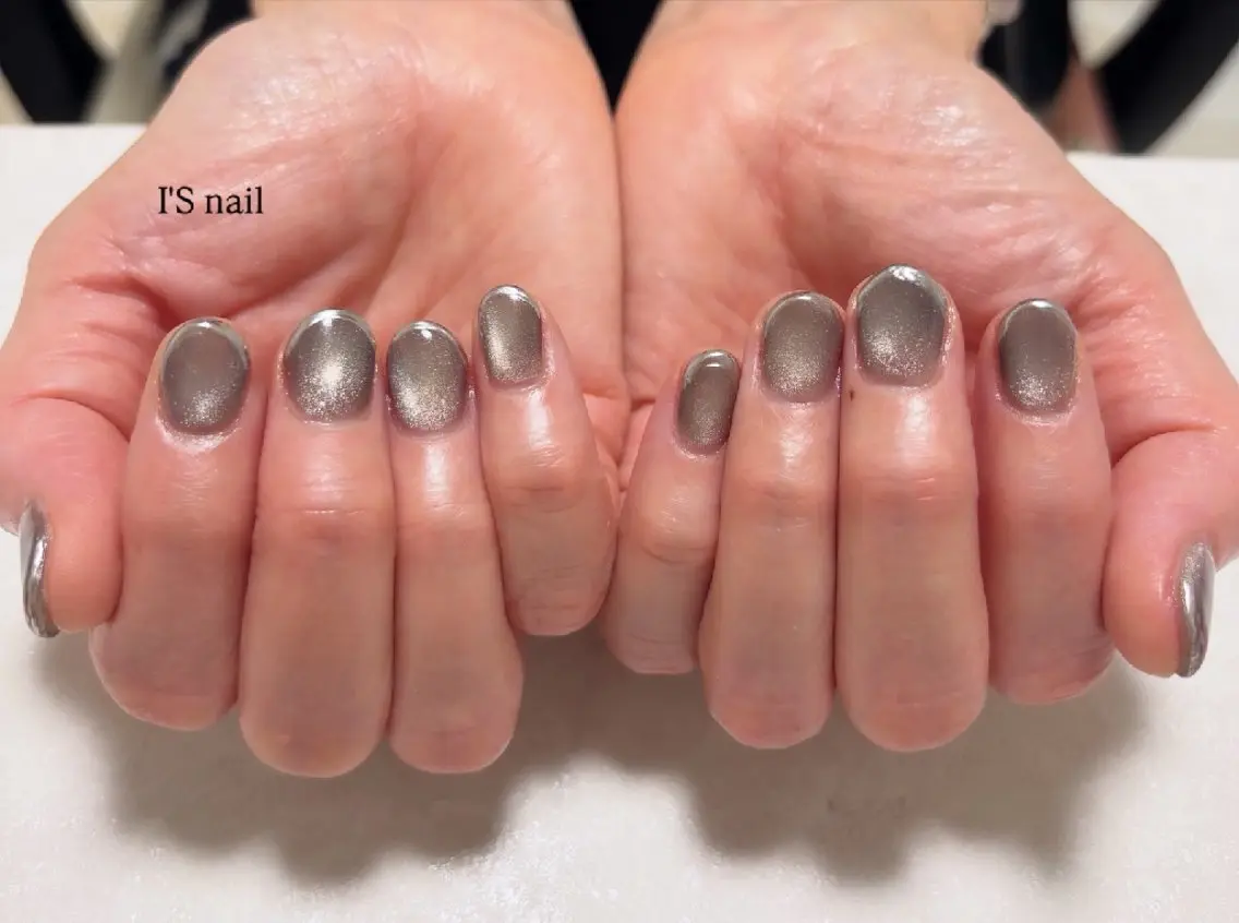 ネイル マグネットネイル ミラーネイル I'S nail 佐野のネイルデザイン
