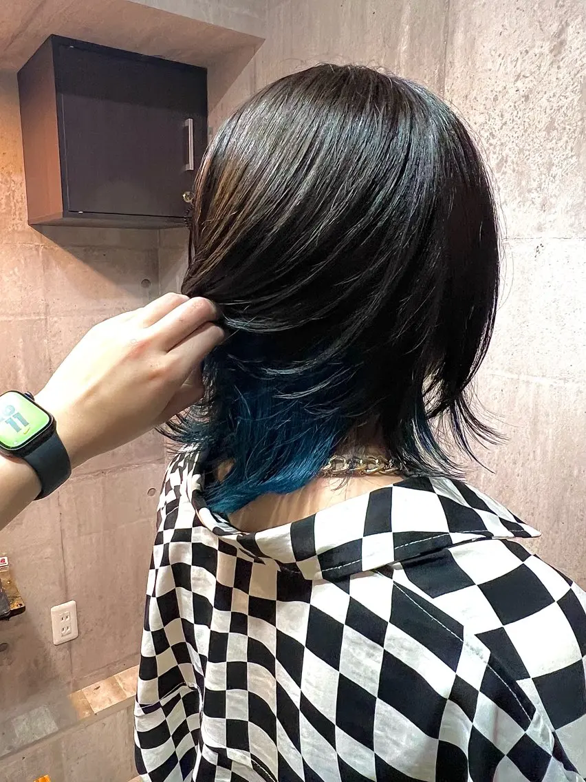 ミディアム カラー ブリーチ ブルーカラー インナーカラー 髪質改善🫧‪ りこのヘアスタイル