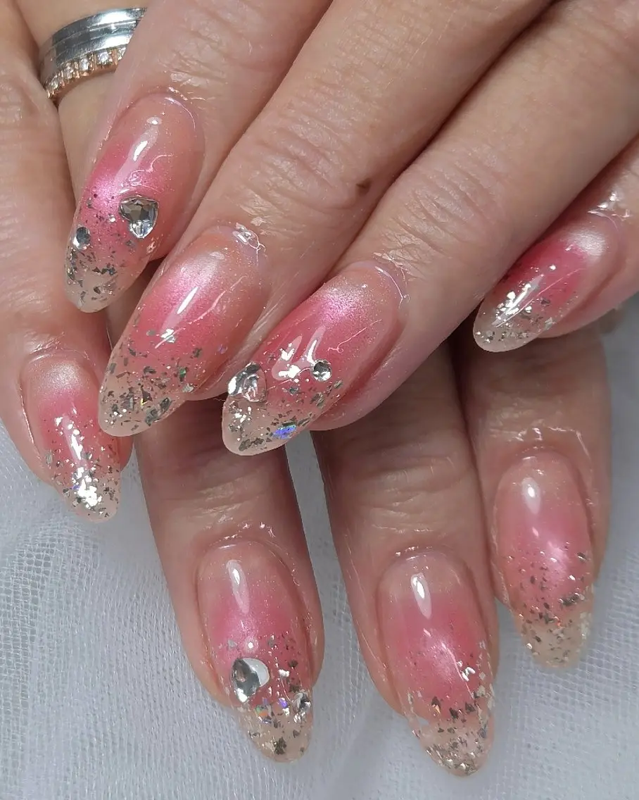 ネイル ハンドネイル GLOW×NAIL MAKOTOのネイルデザイン
