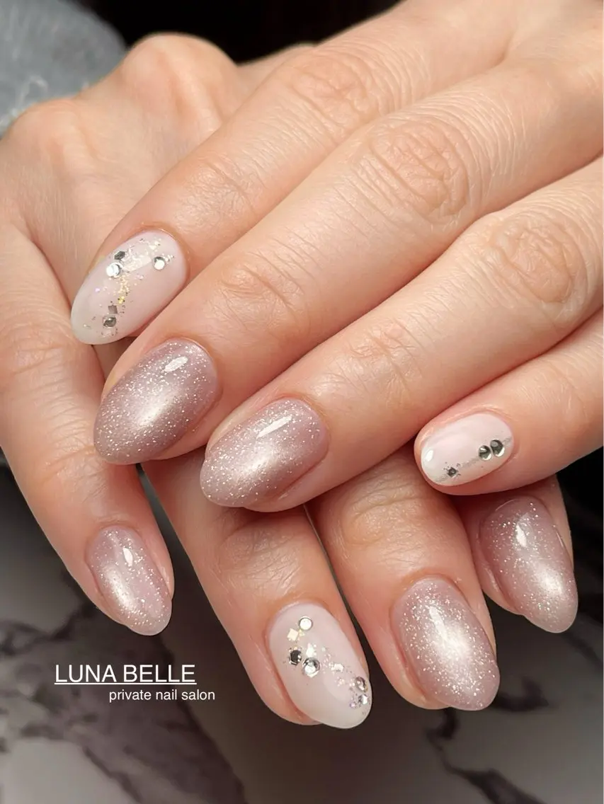 ネイル ピンク ホワイト ハンドネイル LUNA BELLEのネイルデザイン