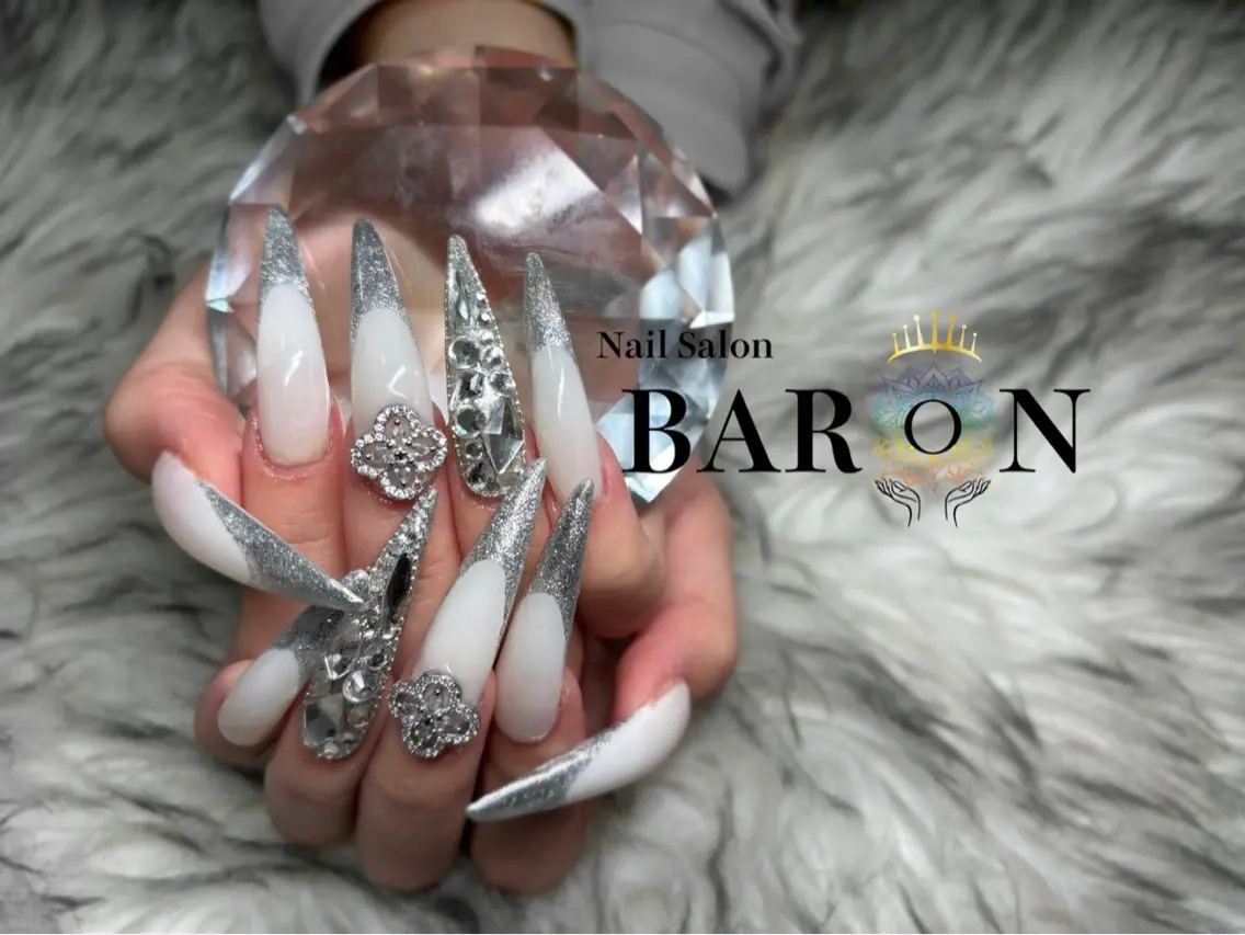 ネイル ♛︎BARON♛︎ yuiのネイルデザイン