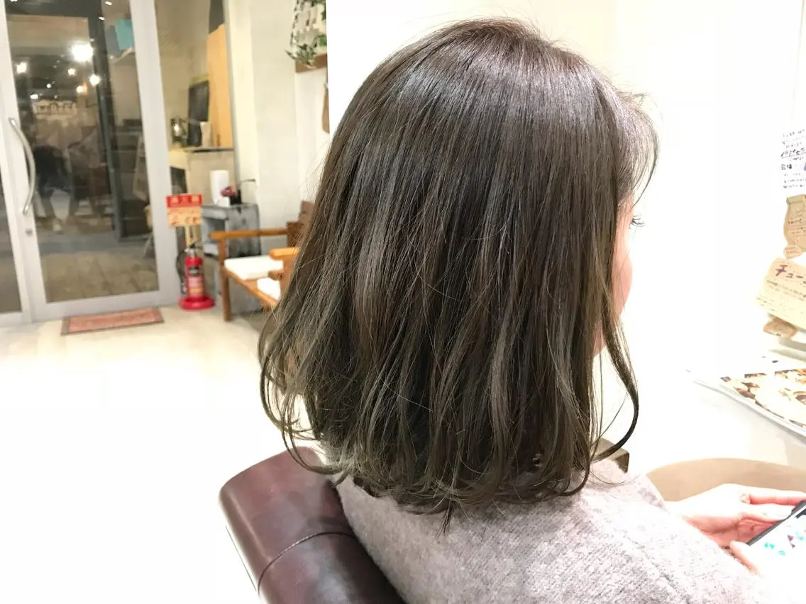 ミディアム カラー グレージュ メンズ指名多数!! 田島史也のヘアスタイル