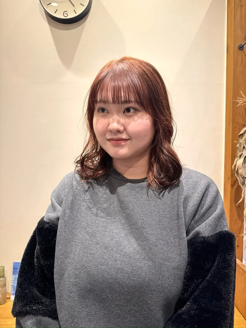 ミディアム カラー ベージュカラー ブリーチ ダブルカラー ブリーチなしカラー ピンクカラー ヘアカラー トリートメント ENIF 大島 芽生のヘアスタイル