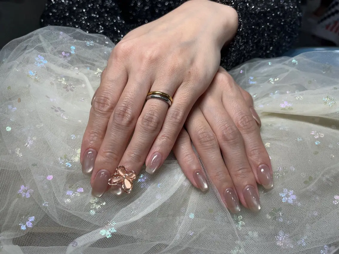 ネイル ハンドネイル H3 NAIL エミのネイルデザイン