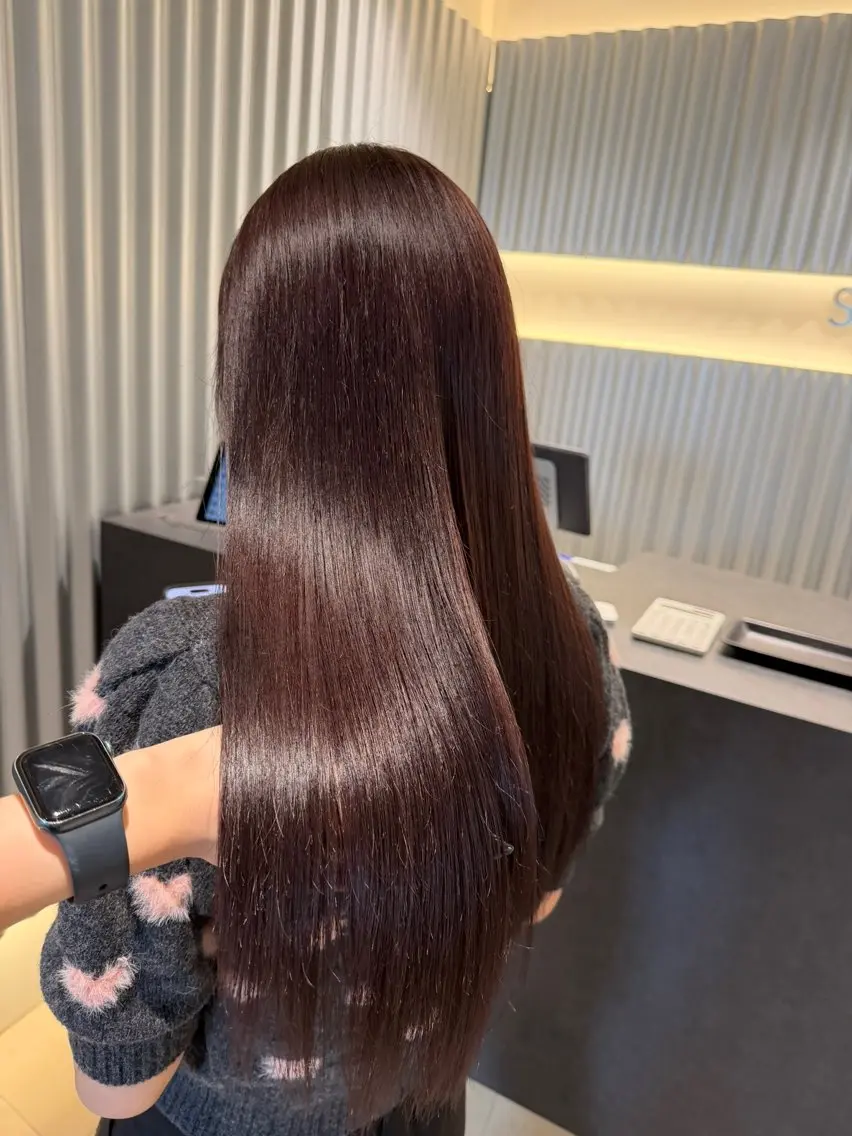 ロング トリートメント 🍷秋色ボルドー♡ 艶レイヤー🍇モエカのヘアスタイル