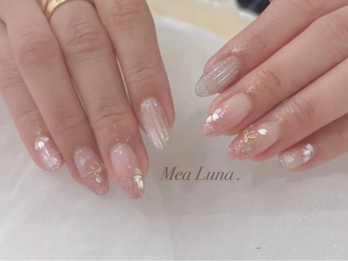 ネイル ハンドネイル Mea Luna .のネイルデザイン