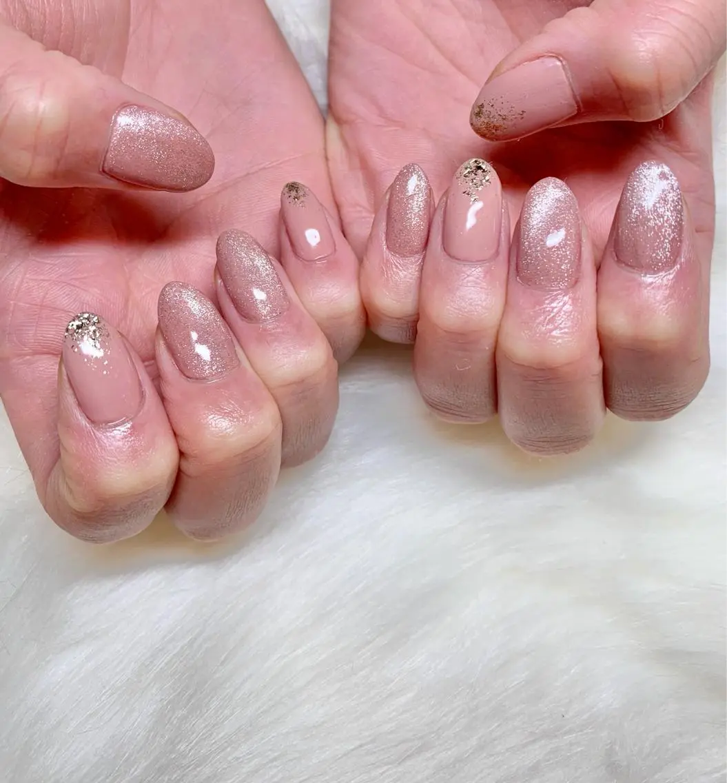 セミロング ネイル キラキラネイル ラメ(グリッター) マグネットネイル シンプルネイル ハンドネイル R nailのネイルデザイン
