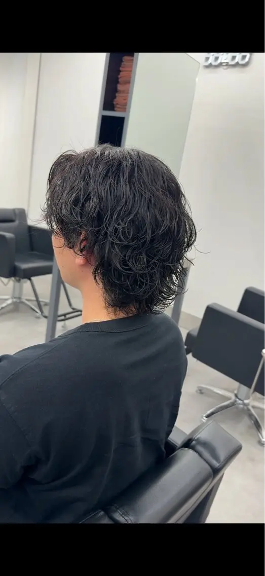 ミディアム パーマ メンズ カット パーマ シミズ リキのヘアスタイル