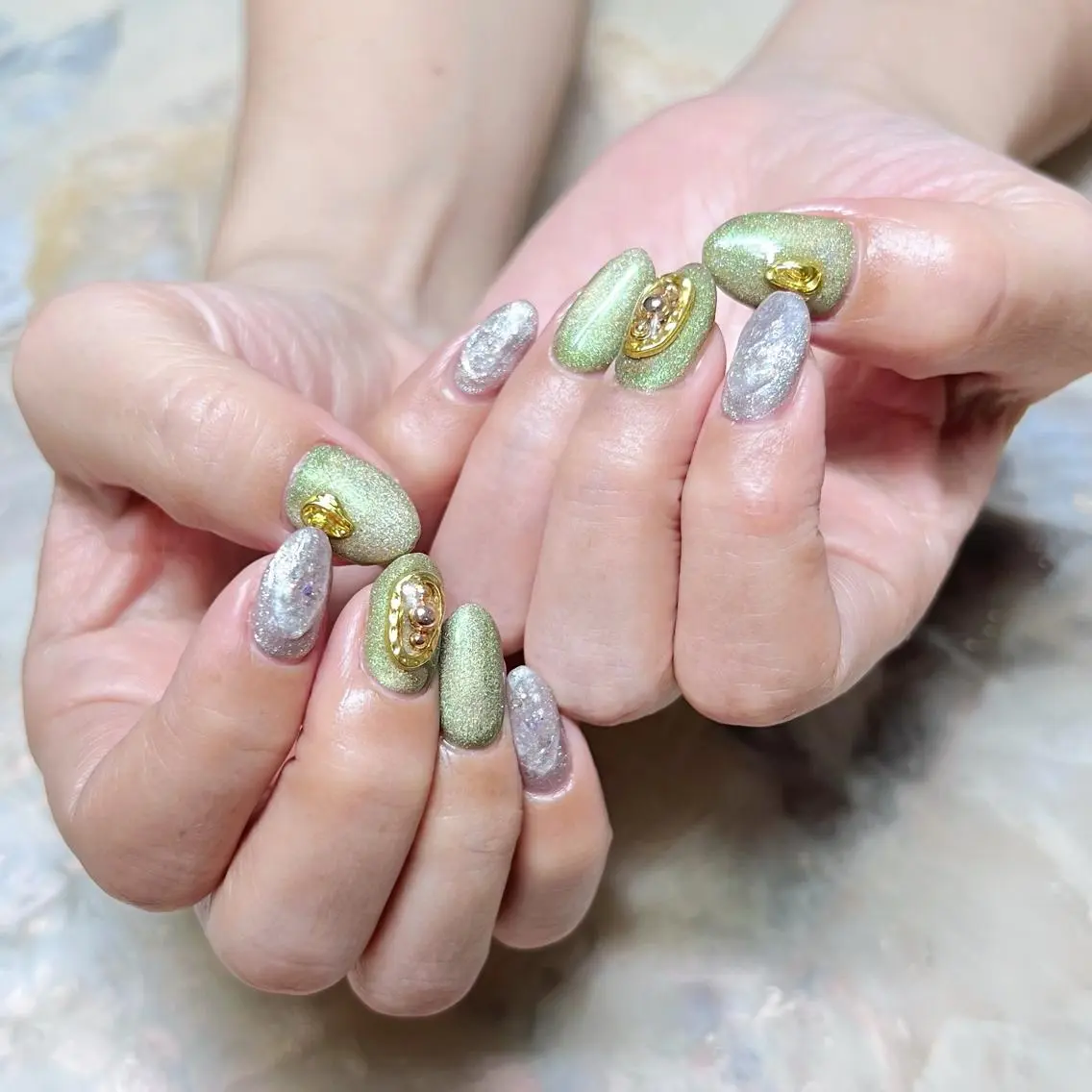 ネイル マグネットネイル ニュアンスネイル ショートネイル gemickle nailのネイルデザイン