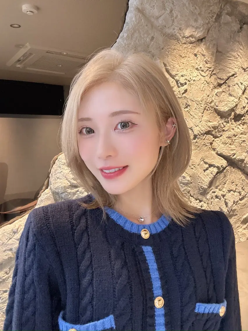 ミディアム カラー ヘアカラー トリートメント Aster 店長 れおんのヘアスタイル