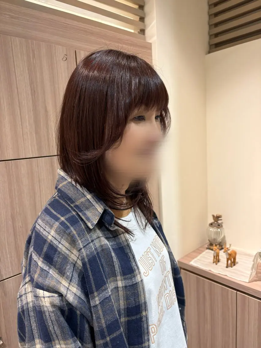 ミディアム カラー ブラウンカラー ピンクカラー ピンクブラウン 顔周りカット レイヤーカット 髙橋 きららのヘアスタイル