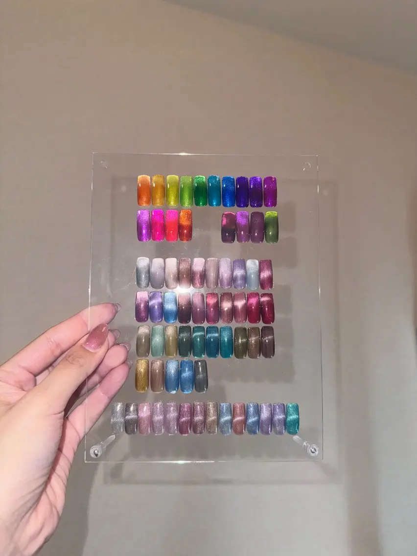 ネイル マグネットネイル on nail 尾張旭三郷店のネイルデザイン