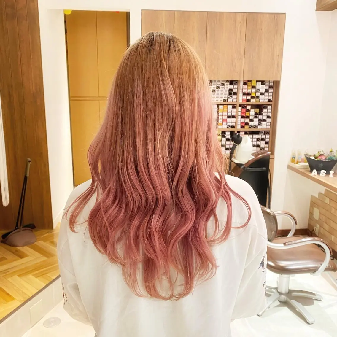 ロング ヘアアレンジ レイヤーカット 髪質改善特化 安東駿介のヘアスタイル