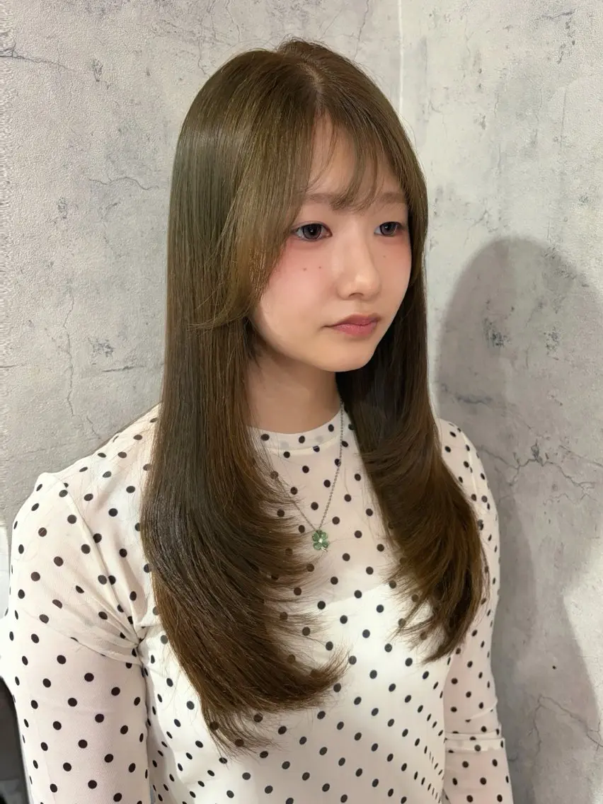 セミロング カラー ベージュカラー ブリーチ 透明感カラー ダブルカラー ミント ヘアカラー パーソナルカラー 診断🍀マリンのヘアスタイル