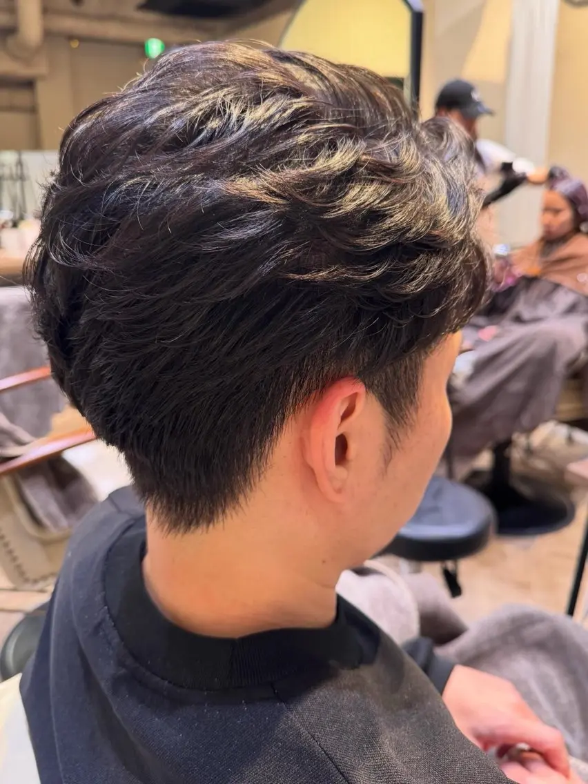 ショート メンズ カット ヘッドスパ メンズパーマ／カラー 【Takashi】のヘアスタイル