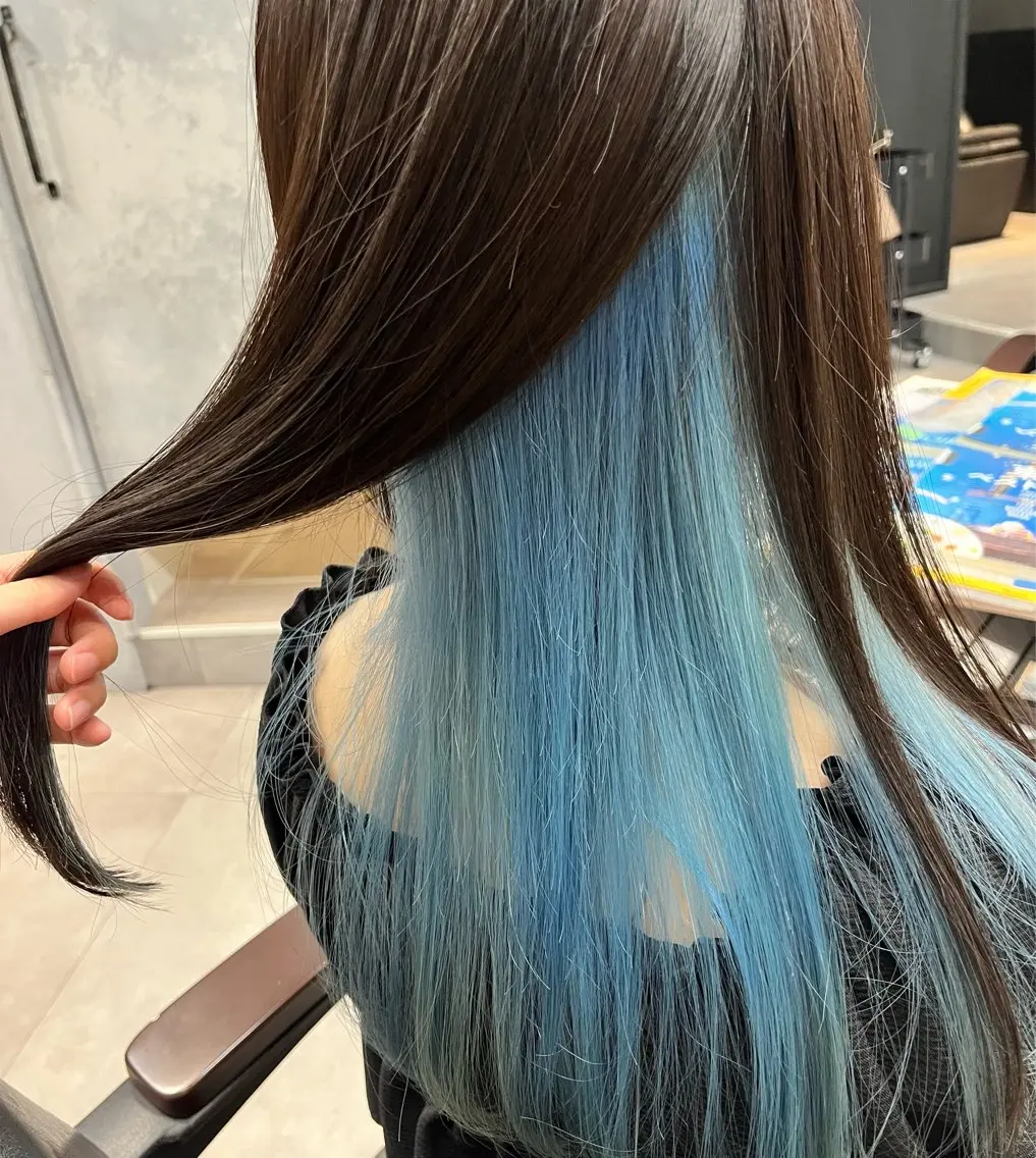 ロング カラー ブルーカラー ヘアカラー 🎀♥️推しカラー tomoka💜🍭のヘアスタイル