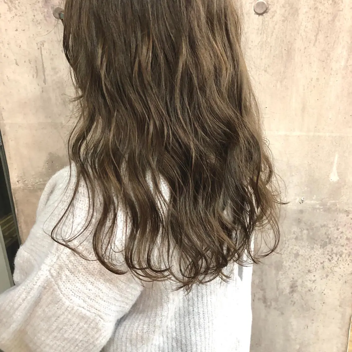 ロング カラー 菅沢 奈生のヘアスタイル