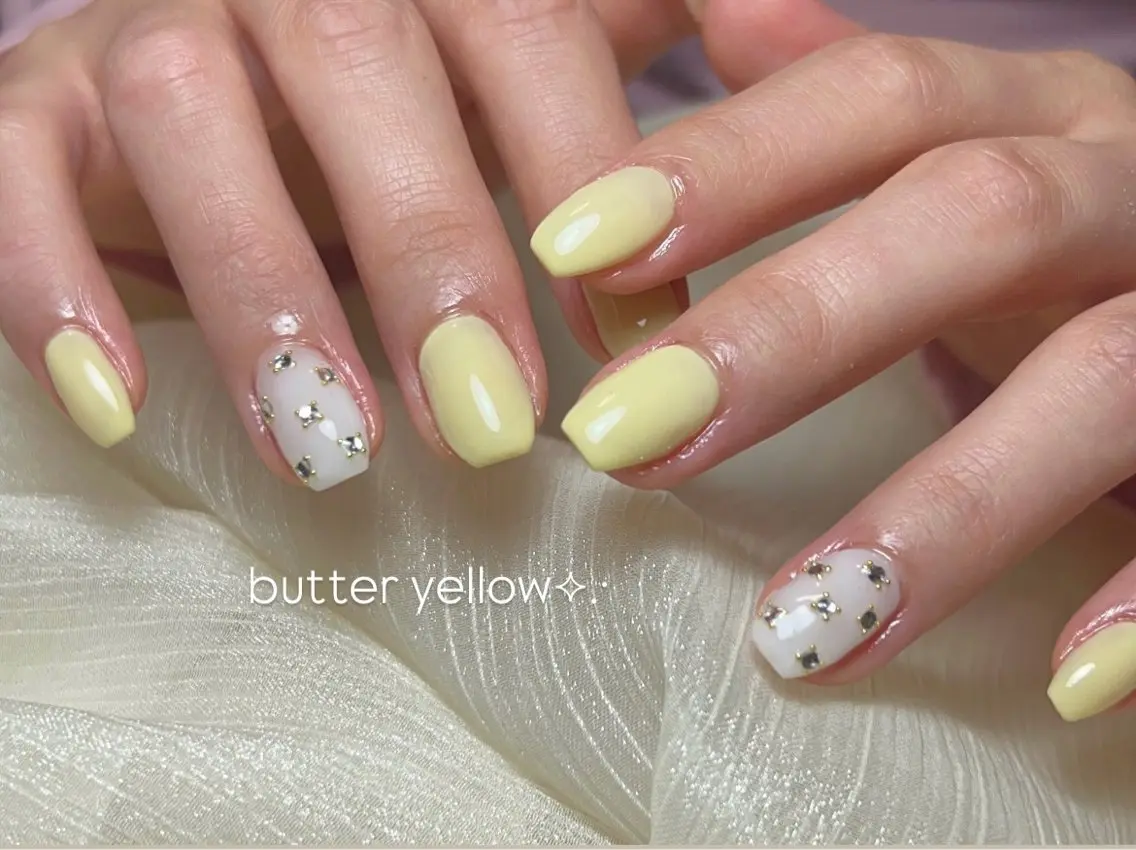 ネイル ワンカラーネイル 春ネイル ハンドネイル Nail by EN 🪽Amiのネイルデザイン