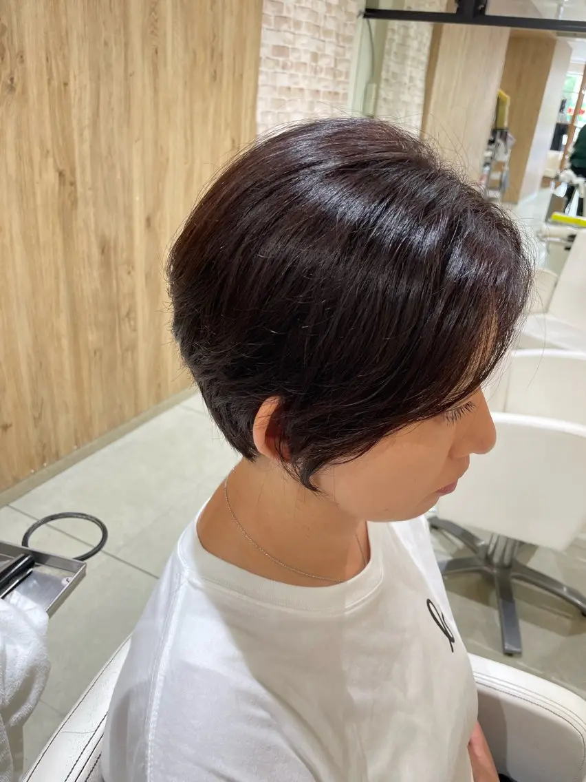 ショート カット 山本 真緒のヘアスタイル