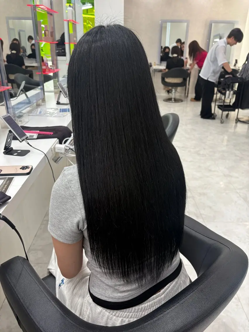 ロング カラー ヘアカラー 野口 楓華のヘアスタイル