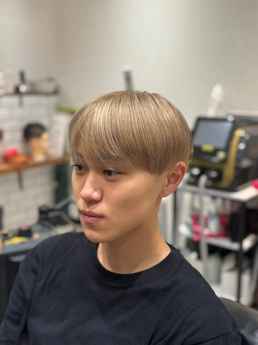 ミディアム カラー メンズ ベージュカラー ミルクティーベージュ カット ヘアカラー メンズカット✂️/ パーマ🪢/金敷幸作のヘアスタイル