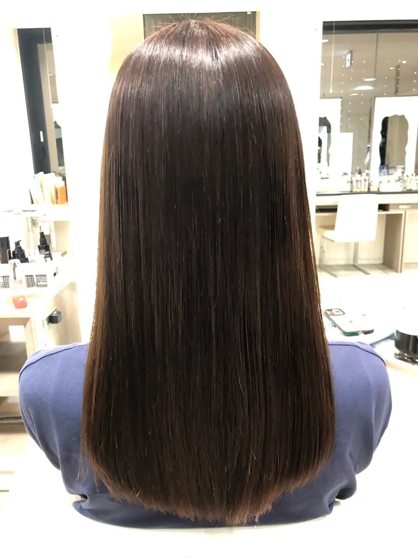 セミロング カラー 髪質改善 門田 恭弥のヘアスタイル