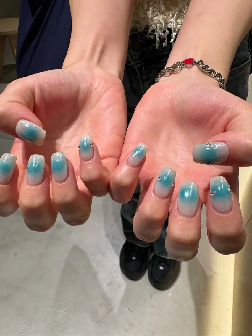 ネイル ハンドネイル Miura.H 🦋🫧のネイルデザイン