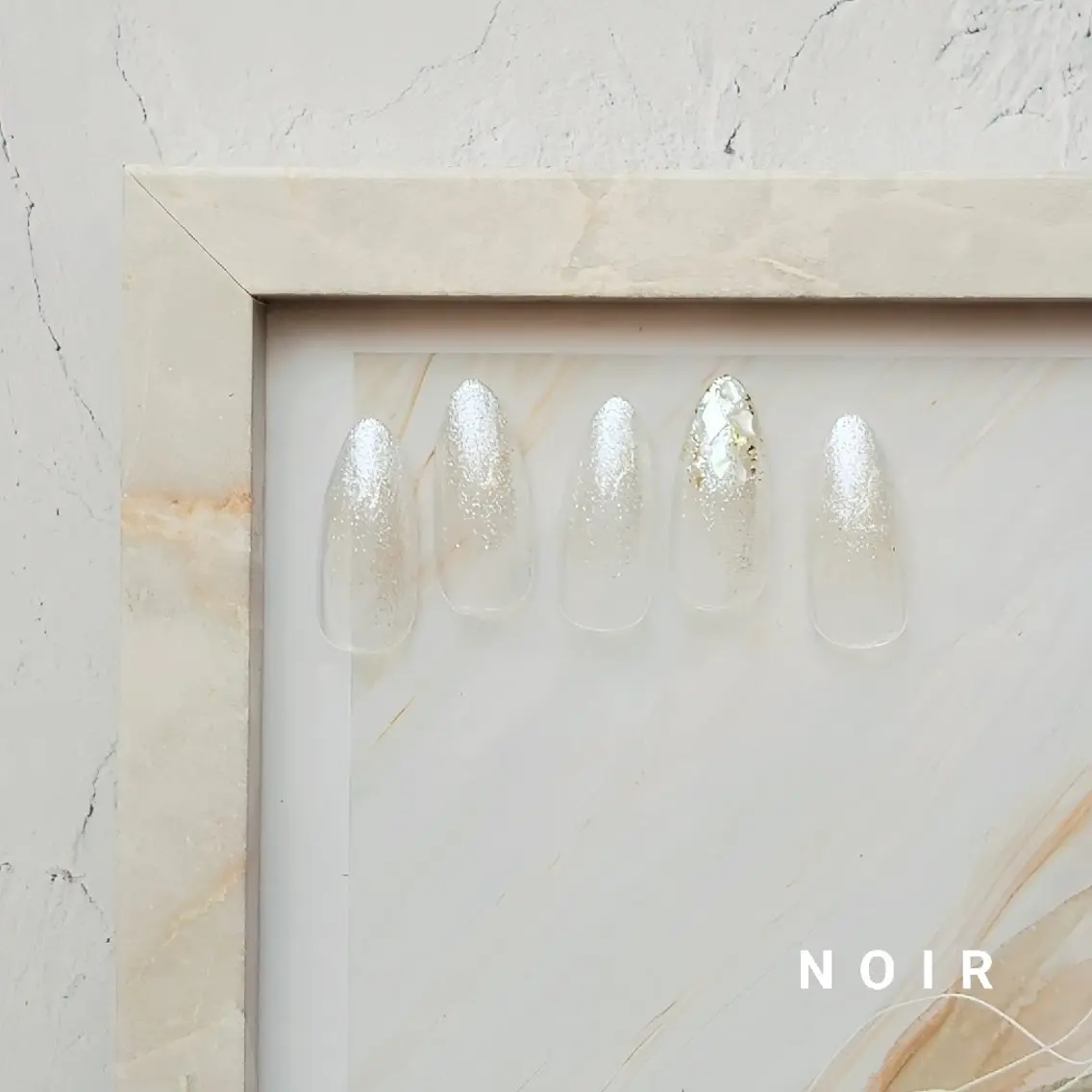 ネイル NOIR 長谷川のネイルデザイン