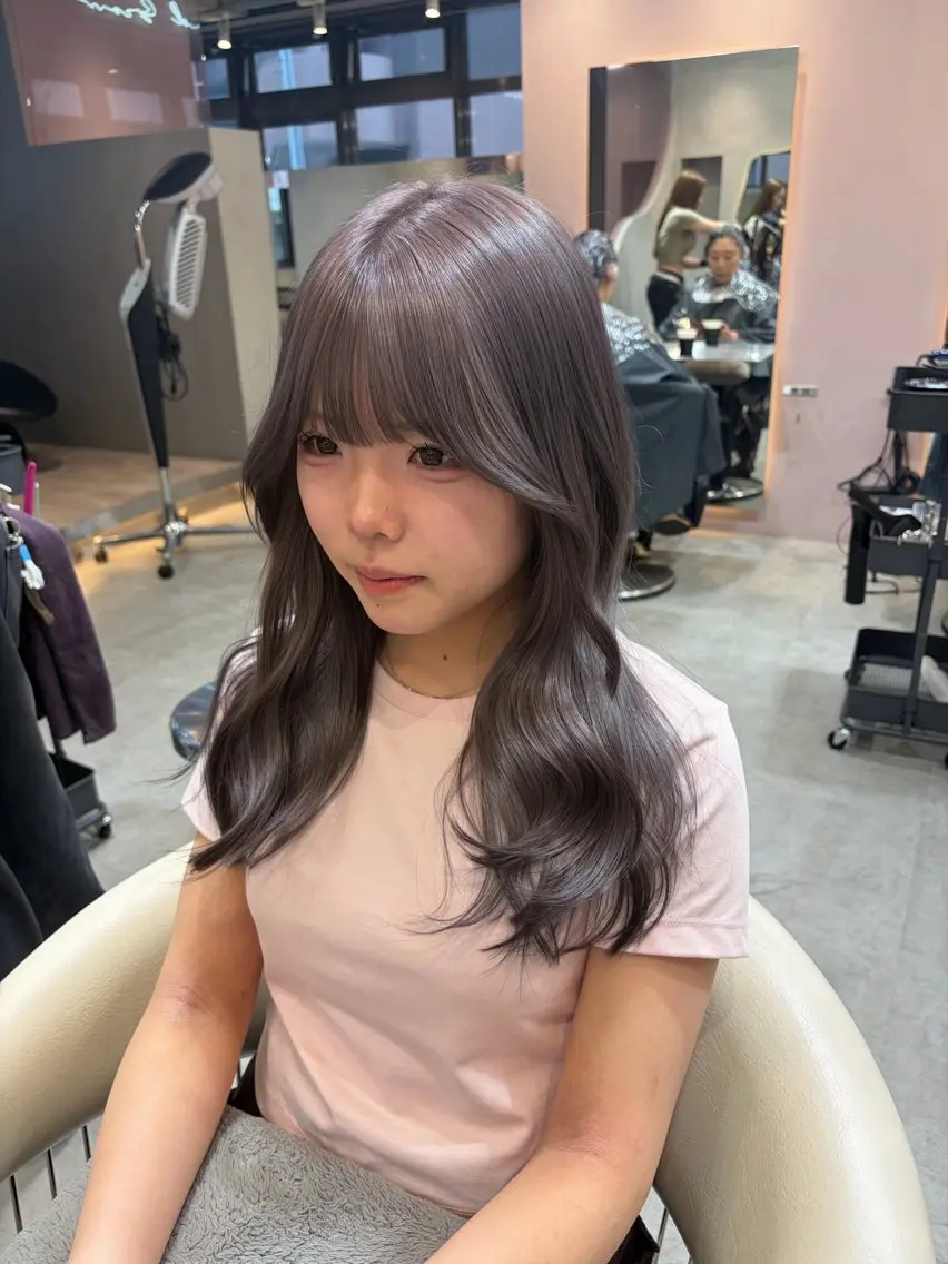 セミロング カラー ヘアアレンジ 透明感カラー特化/ レイヤーカット/ハルのヘアスタイル