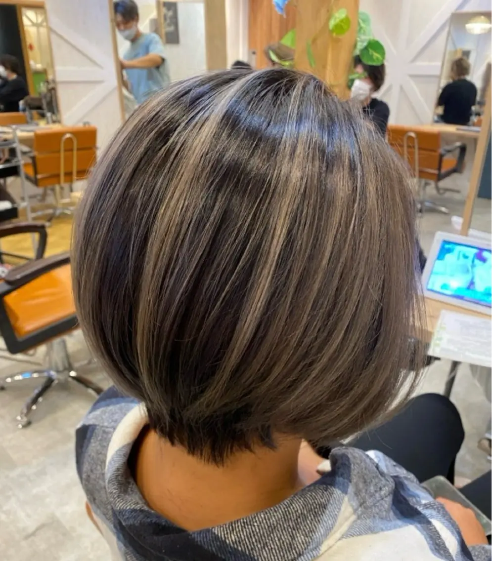 ご新規様限定⭐︎カット+バレイヤージュカラー(ブリーチ)の写真