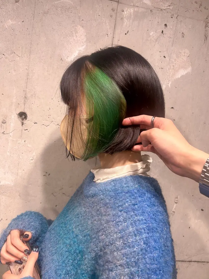 ショート カラー イヤリングカラー ボブ カット ヘアカラー トリートメント ヘアセット 【縮毛矯正ブリーチ】 MANATO🌈のヘアスタイル