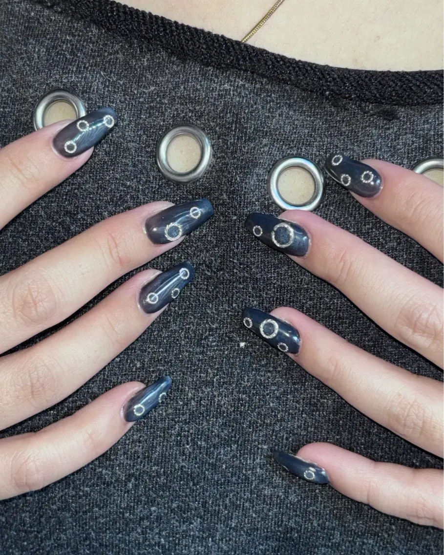 ネイル ハンドネイル 🪐富島彩夏 /海外nail🪐のネイルデザイン