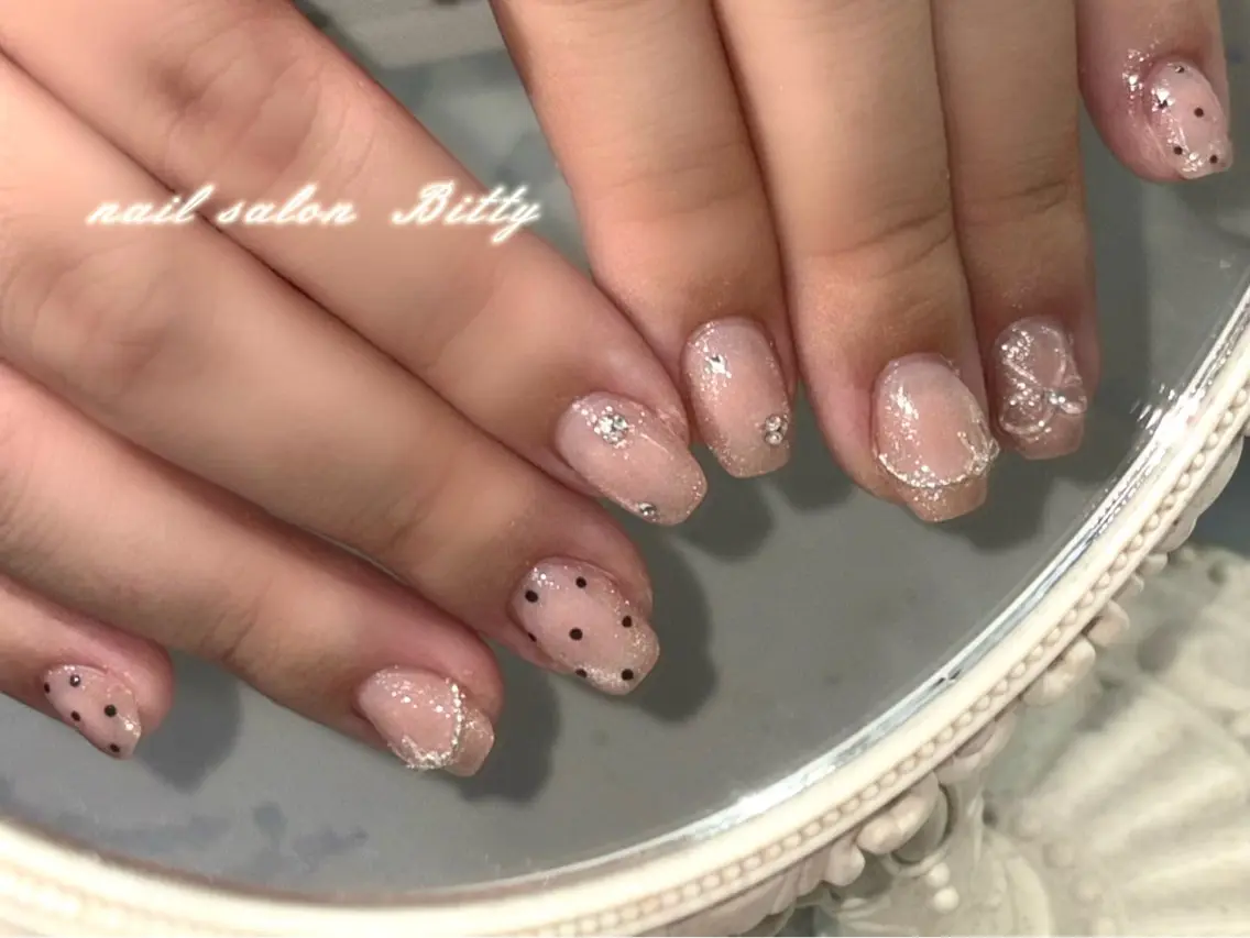 ネイル ハンドネイル Bitty momona🩵✨のネイルデザイン