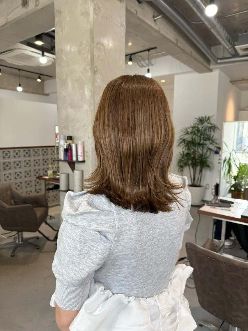 ミディアム カラー カット ヘアカラー カイリ /レイヤーカットのヘアスタイル