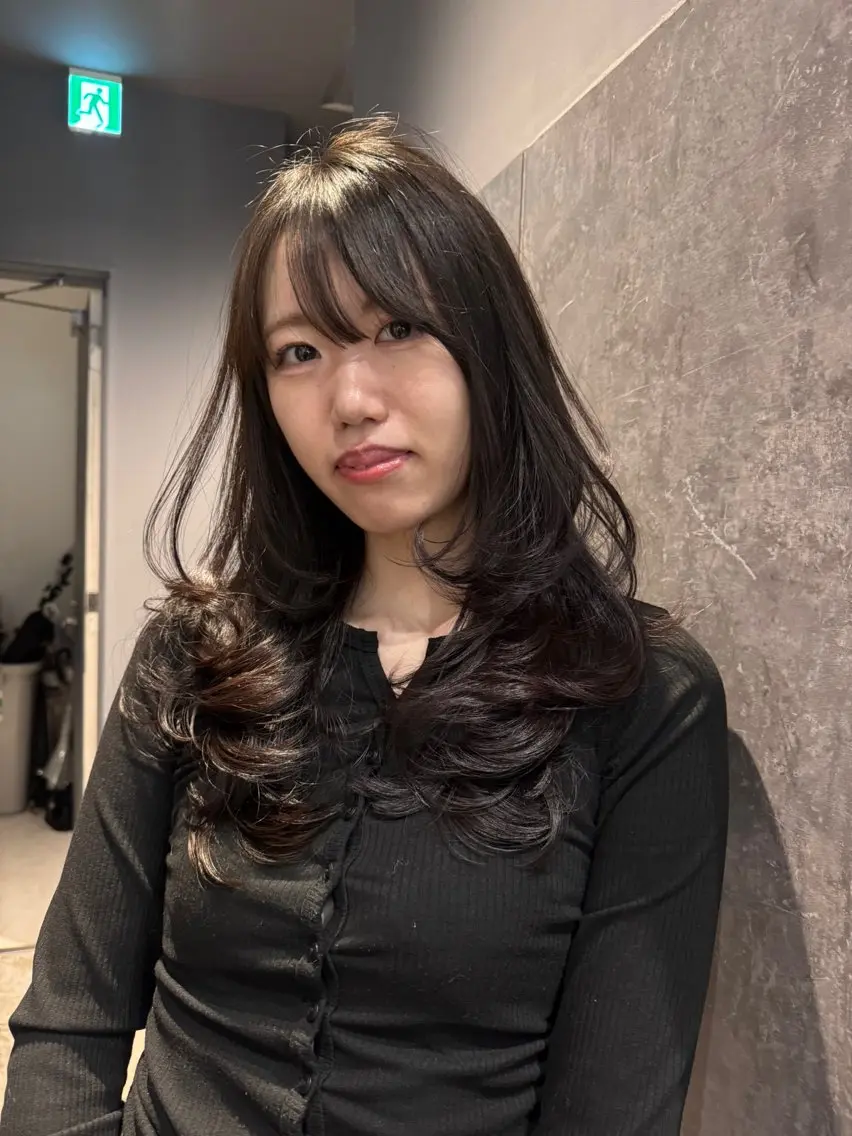 ロング 太田 古都のヘアスタイル