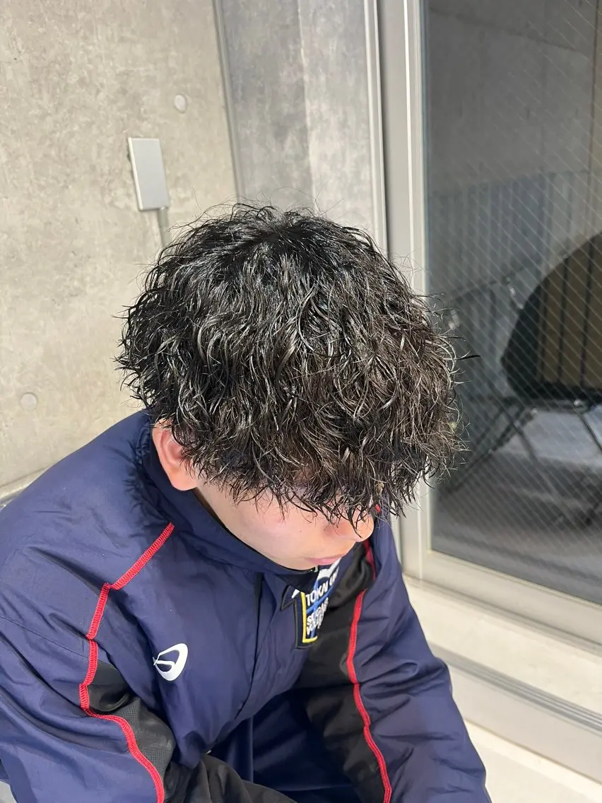 パーマ メンズ カット パーマ 【毎朝セット3分】 メンズパーマ　真人のヘアスタイル