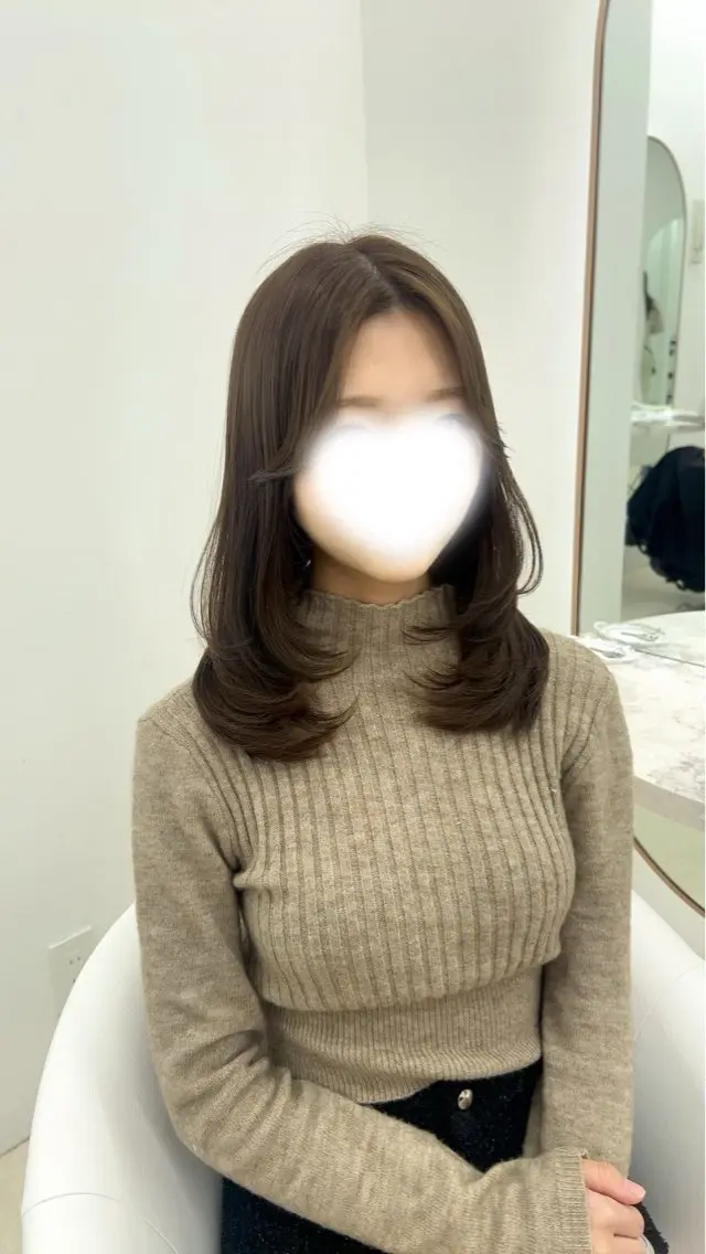ミディアム 𝑅𝐸𝑁🎀✨/ レイヤーモデル募集中のヘアスタイル