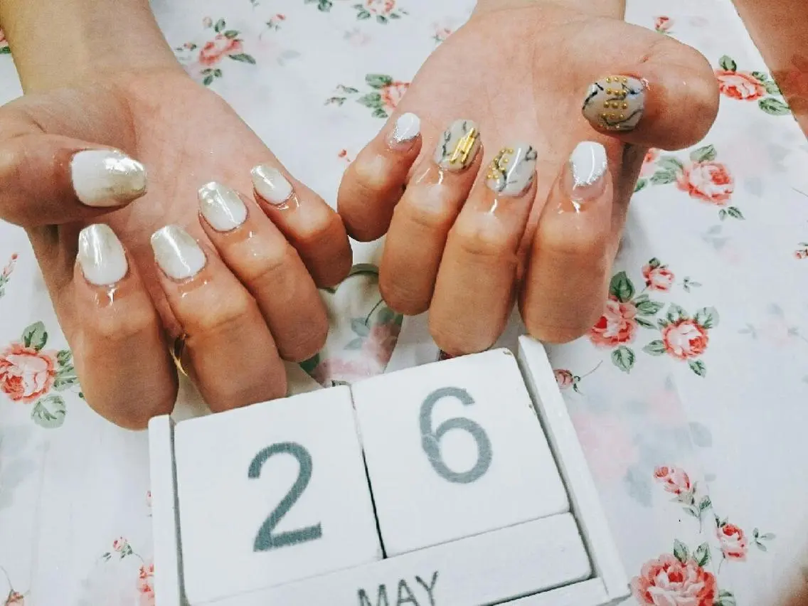 ネイル 大理石ネイル(マーブル) ミラーネイル JEWEL nailのネイルデザイン
